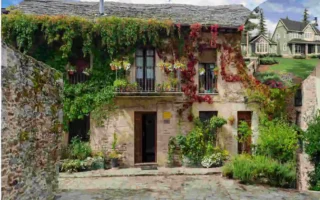 What Is a Guest House?
