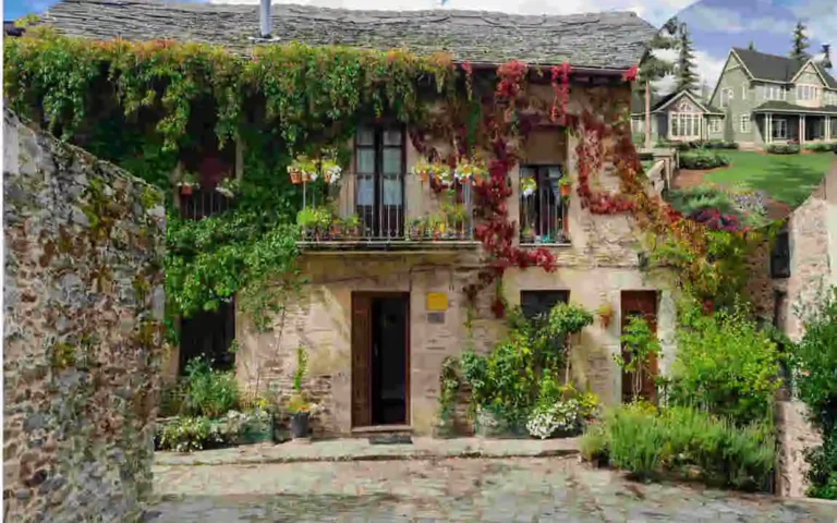 What Is a Guest House?